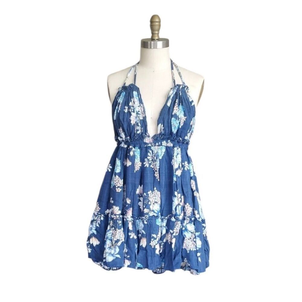 ✨Lulus Pretty as a Picture Navy Blue Floral Print Ruffled Halter Sz Large Dress✨ - Picture 5 of 8